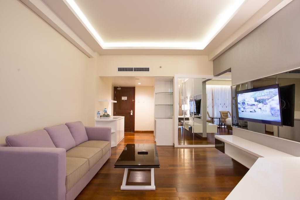 Golden Palace Lombok Hotel 4*